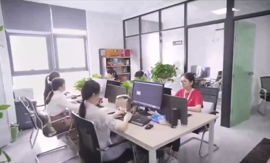 j9国际站集团网站制作价格差距为什么这么大？5000元与3万元纯定制网站差别在哪？